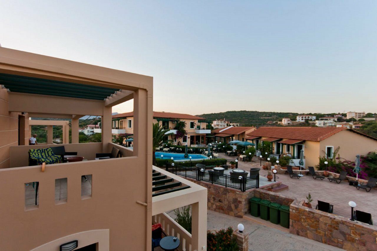 Sun Village Hotel Apartments Megas Limnionas Exterior photo
